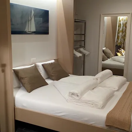 Bed Aan Zee Kabine7 Koksijde