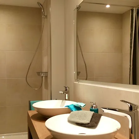 Bed Aan Zee Kabine7 3*